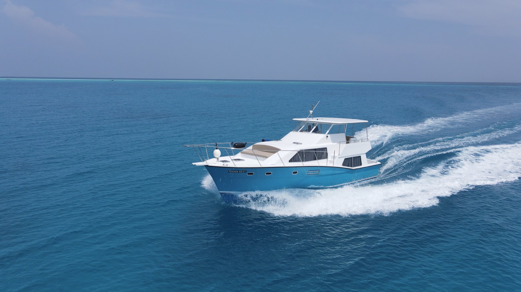 Boat Hire at Fiyavalhu Maldives